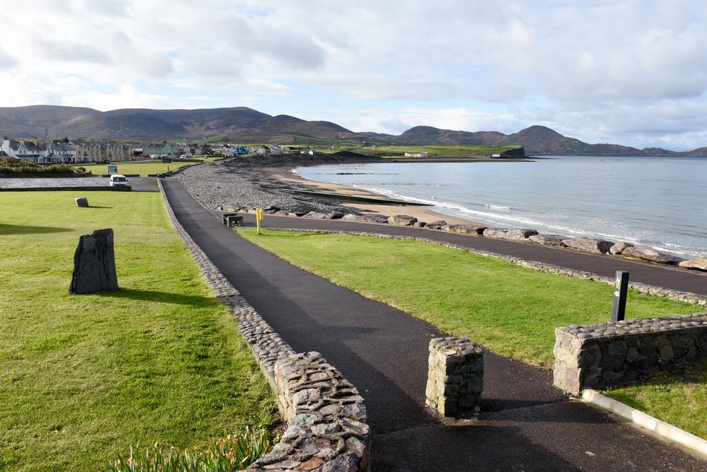 Butler Arms Hotel Waterville Exterior photo